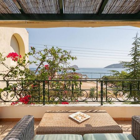 Kate'S Beach Villa Pórto Ráfti Kültér fotó